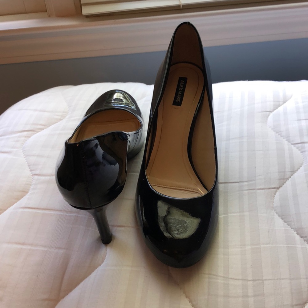 Black  Alex Marie glossy heels